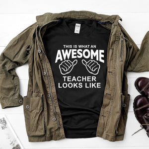 This is what an awesome teacher looks like- Ultra Cotton Short Sleeve T-Shirt - DFHM61